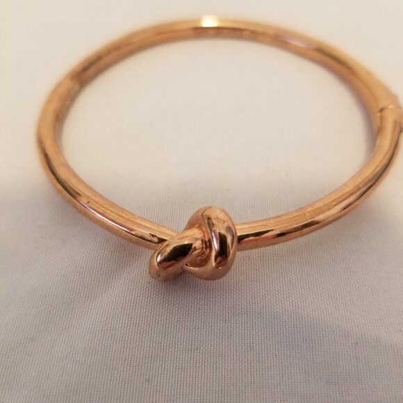 Kate Spade Rose Gold Plated Sailor’s Knot Hinge Bangle Bracelet - Picture 2 of 6